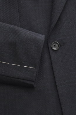 Close-up front view of a Lardini Navy patterned blazer showcasing pure virgin wool, structured woven pattern, Slim Fit, notch lapel, double-breasted two-button style, classic breast pocket, hip pockets with flap, unfinished sleeve cuffs, rear side vents, 