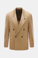 Front view of Lardini Blazer light brown, gabardine pure new wool, smooth feel, slim fit, notch lapel, double-breasted two-button, classic breast pocket, hip flap pockets, unfinished sleeve cuffs, rear side vents, half lined, two inside pockets.