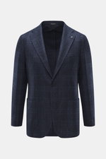 Tagliatore Blazer navy/black checked shown from the front, slim fit with Prince of Wales pattern, mix of virgin wool and microfiber, soft feel, tailored two-button style, notched lapel with brand pin, classic breast pocket, patch hip pockets, rear side ve