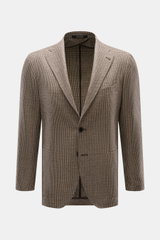 Front view of Tagliatore Blazer beige/dark brown/navy patterned in slim fit with timeless houndstooth pattern, notched lapel, two-button style, classic breast and patch hip pockets, rear side vents, unconstructed design, and brand-typical pin on the lapel