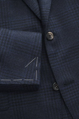 Close-up front view of Canali Blazer navy/black checked in pure wool with Prince-of-Wales pattern, soft touch, slim fit, tailored two-button style, notched lapel, classic breast pocket, hip flap pockets, unfinished sleeve cuffs, rear vents, unconstructed 