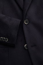 Close-up front view of Barena Venezia Cashmere Blazer Navy showcasing pure cashmere, very soft feel, slim fit, straight-cut two-button style, notched lapel, classic breast pocket, patch hip pockets, kissing buttons, back side vents, unconstructed design, 