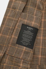 Close-up, top-down view of the Barena Venezia Light brown/black checked blazer showing pure new wool, soft touch, noble Prince-of-Wales woven pattern, Slim Fit, tailored two-button style, notched lapel, classic breast pocket, patch hip pockets, Kissing bu