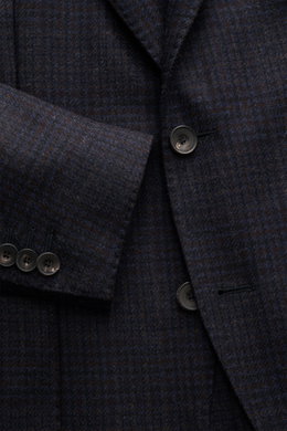 Close-up front view of the Santaniello Blazer navy/dark brown checked, pure wool with a subtle check woven pattern and soft touch.