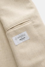 Santaniello Sakko sand meliert in Slim Fit, reine Wolle, weicher Griff, detailnah fotografiert, mit Etikett und Innentasche sichtbar.