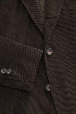 Close-up front view of Santaniello Cord Blazer dark brown in soft cotton and cashmere corduroy with slim fit, notched lapel, buttons, and pockets.