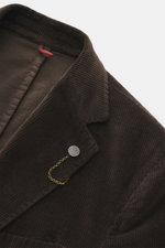 Close-up top-front view of the Santaniello Cord Blazer dark brown in soft cotton and cashmere corduroy with notched lapel and button detail.

Description: <p>Always well dressed: This cord blazer by SANTANIELLO made of soft cotton with cashmere reliably a