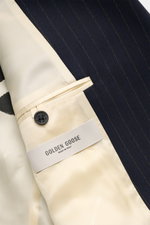 Golden Goose Sakko 'Dave' dark navy gestreift, Detailansicht Innenfutter creme, Nadelstreifen, Knopf, Innentasche, edles Wollgewebe.