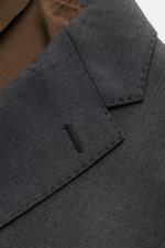 Windsor Sakko 'Sono' anthrazit meliert, Detailaufnahme Revers und Knopfloch, feine Wolle, elastisch, Slim Fit, klassischer Stil.