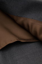 Windsor Sakko 'Sono' anthrazit meliert, Detailansicht Innenfutter braun, feines Wollgewebe, elastisch, Slim Fit, Unconstructed Design, hochwertige Verarbeitung.