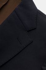 Windsor Sakko 'Sono' navy, Detailaufnahme Revers und feines Wollgewebe, Slim Fit, elastisch, glatter Griff, klassischer Stil aus leichter Wolle.