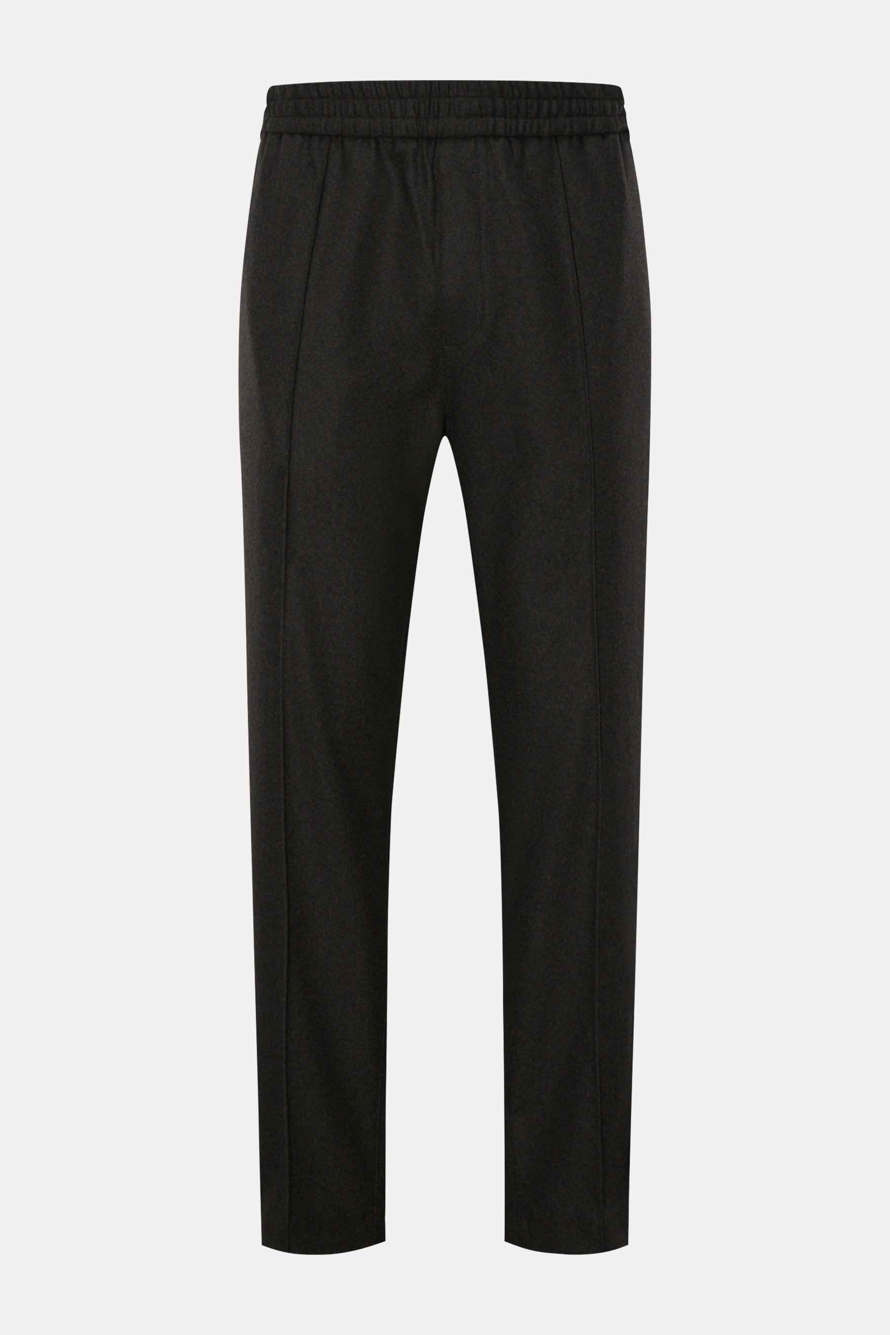 A.P.C. Joggpants 'Pieter' anthrazit meliert, frontale Ansicht, Mix aus Wolle und Microfaser, elastischer Bund, tapered Fit, knöchellang, Bügelfalte, Seitentaschen, paspelierte Gesäßtasche.