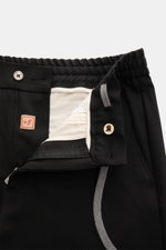 Marco Pescarolo Woll-Jogpants 'Caracciolo' schwarz, Detailaufnahme von Bund mit Reißverschluss, Knopf, Tunnelzug, französischen Taschen, Regular Fit.