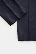 Windsor Wollhose 'Peso' navy meliert, aus feinster Schurwolle, glatter Griff, Regular Fit, schmal zulaufend, Detailaufnahme von Saum und Bund.