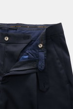 Santaniello Wollhose 'Camerota' navy in Nahaufnahme von vorne geöffnet, Bundfalten, Reißverschluss, Knöpfe, reine Wolle, Regular Fit.