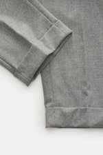 Marco Pescarolo Cashmere-Jogpants 'Manu' grau meliert, Detailaufnahme Saumaufschlag, softer Cashmere, elastische Qualität, Regular Fit, weicher Griff.