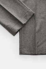 Close-up front view of Jacob Cohen Wool Trousers 'Bobby' navy showcasing finely stitched, lightly elastic wool fabric with a very soft touch and straight regular fit.