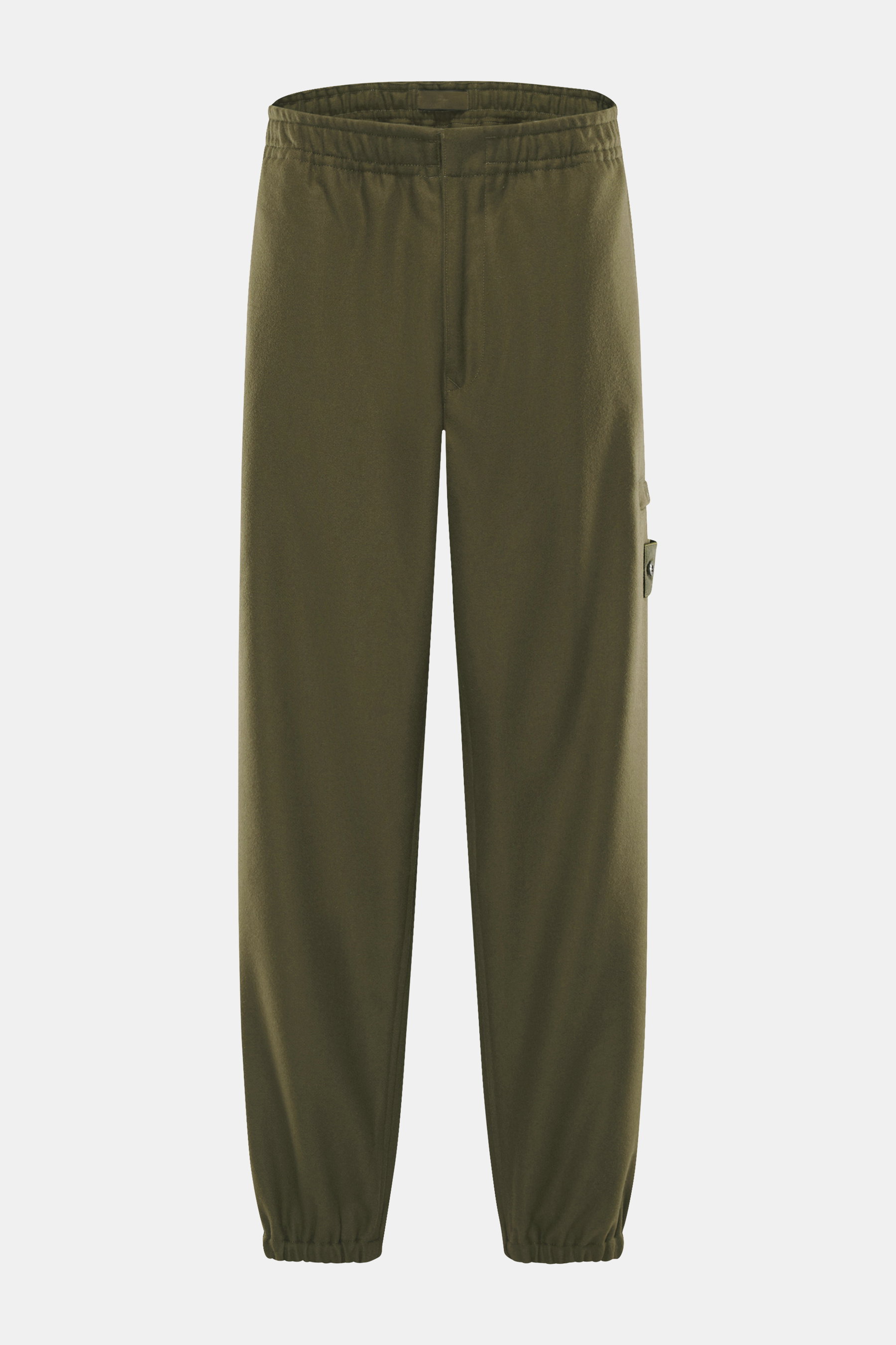 Stone Island Jogpants 'Ghost Piece' dark olive, frontale Nahaufnahme, Woll-Microfaser-Mix, tapered Fit, elastischer Bund, Taschen, tonales Kompass-Badge.