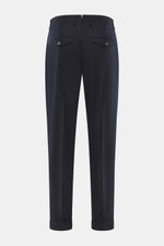 Rückansicht der Santaniello Wollhose 'Camerota' navy aus reiner Wolle mit Bundfalten, französischen Taschen, geknöpften Gesäßtaschen und fixiertem Saumaufschlag.