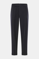 Vorderansicht der Santaniello Wollhose 'Arsenio' navy, Twill aus Wolle mit Cashmere, sehr weich, Tapered Fit, reguläre Oberschenkelweite, knöchellang, schmal zulaufend, Reißverschluss und Bundknöpfe, einfache Bundfalte, paspelierte Hüft- und Gesäßtaschen,