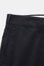 PT Torino Wollhose 'Slim Fit' navy in Nahaufnahme von Bund und Taschen, aus feinem Schurwolltwill für elegante Office-Looks.