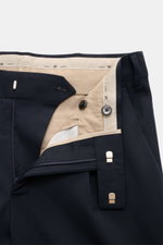PT Torino Wollhose 'Rebel Fit' navy, Detailaufnahme von innen mit Reißverschluss, Bundhaken, elastischer Schurwolle, Tapered Fit, Saumaufschlag.