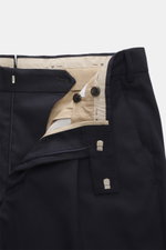 PT Torino Wollhose 'Rebel Fit' navy, Detailaufnahme von innen mit offenem Bund, Reißverschluss, Knöpfen, elastischer Schurwolle, hochwertiger Verarbeitung.