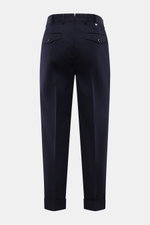 Hintere Ansicht der PT Torino Wollhose 'Carrot Fit' navy aus reiner Schurwolle mit weichem Griff, regulärer Oberschenkelweite, knöchellang, französischen Taschen und fixiertem Saumaufschlag.