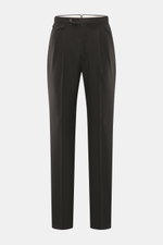 Frontansicht der PT Torino Wollhose 'Gentleman Fit' dunkelbraun aus reiner Super 160'S Schurwolle, Regular Fit, schmal zulaufend, mit Bundknöpfen, Reißverschluss, Side Adjuster, doppelter Bundfalte und französischen Taschen.
