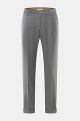 Briglia 1949 Wollhose 'Tiberios' grau meliert, frontal fotografiert, Twill aus reiner Schurwolle, Tapered Fit, knöchellang, französische Taschen, Saumaufschlag.