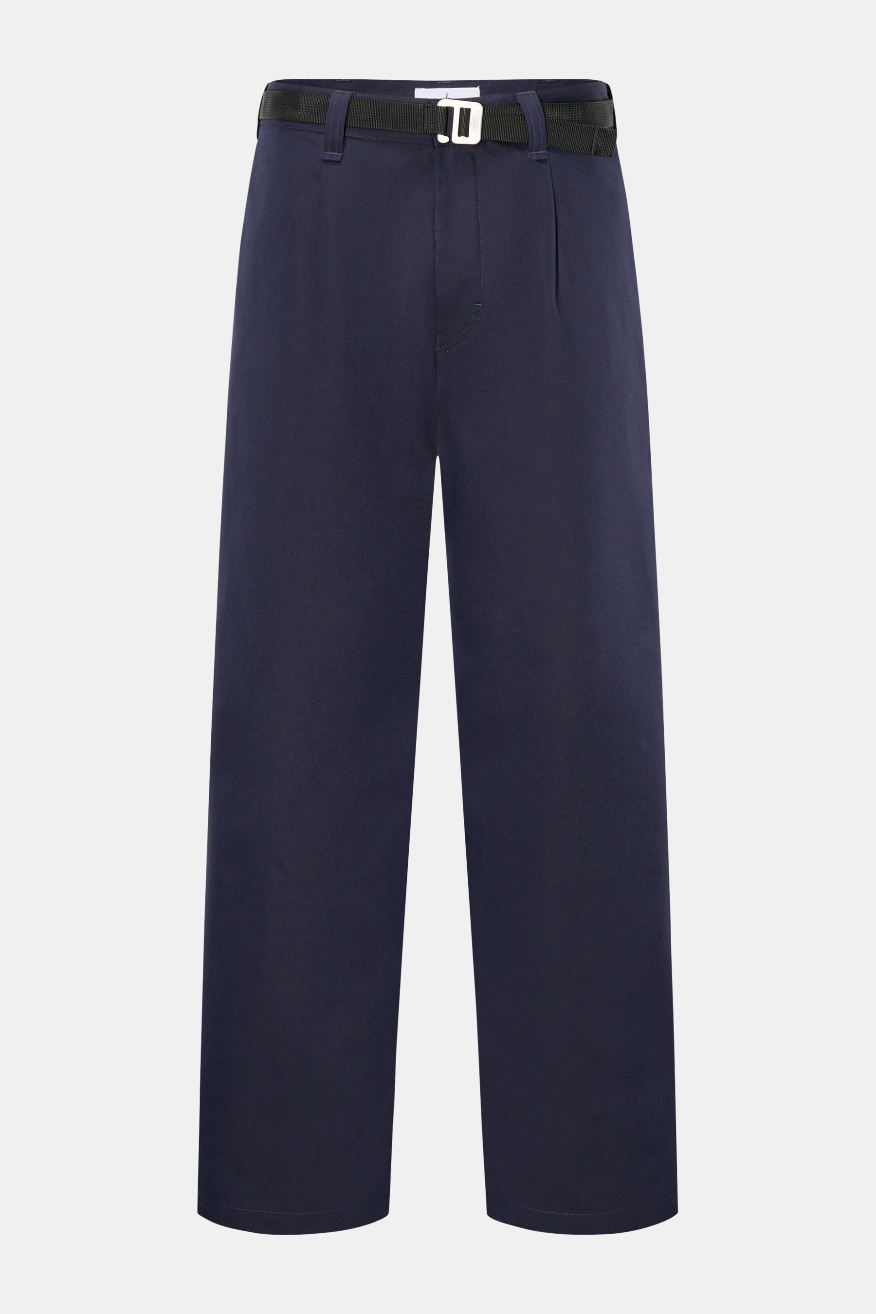 Stone Island Chino 'Marina' navy, frontale Ansicht, Twill-Baumwoll-Mix, Regular Fit, gerader kurzer Schnitt, Nylonbandgürtel, Taschen mit Knopf und Marina-Stickdetail.