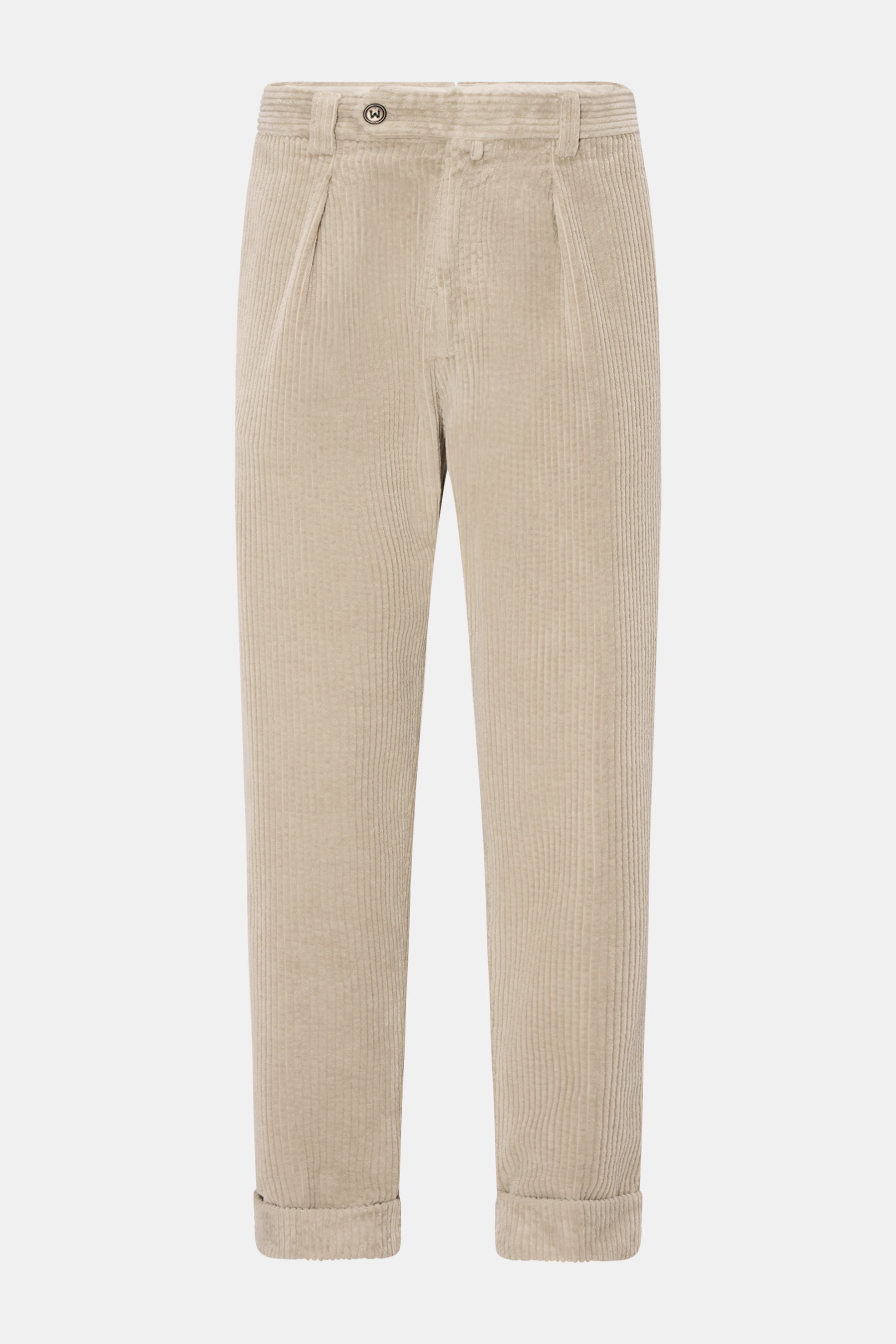 Frontal fotografierte Berwich Cordhose 'Chiaia' sand aus weichem Breitcord, knöchellang, schmal zulaufend im Tapered Fit mit Bundknöpfen.