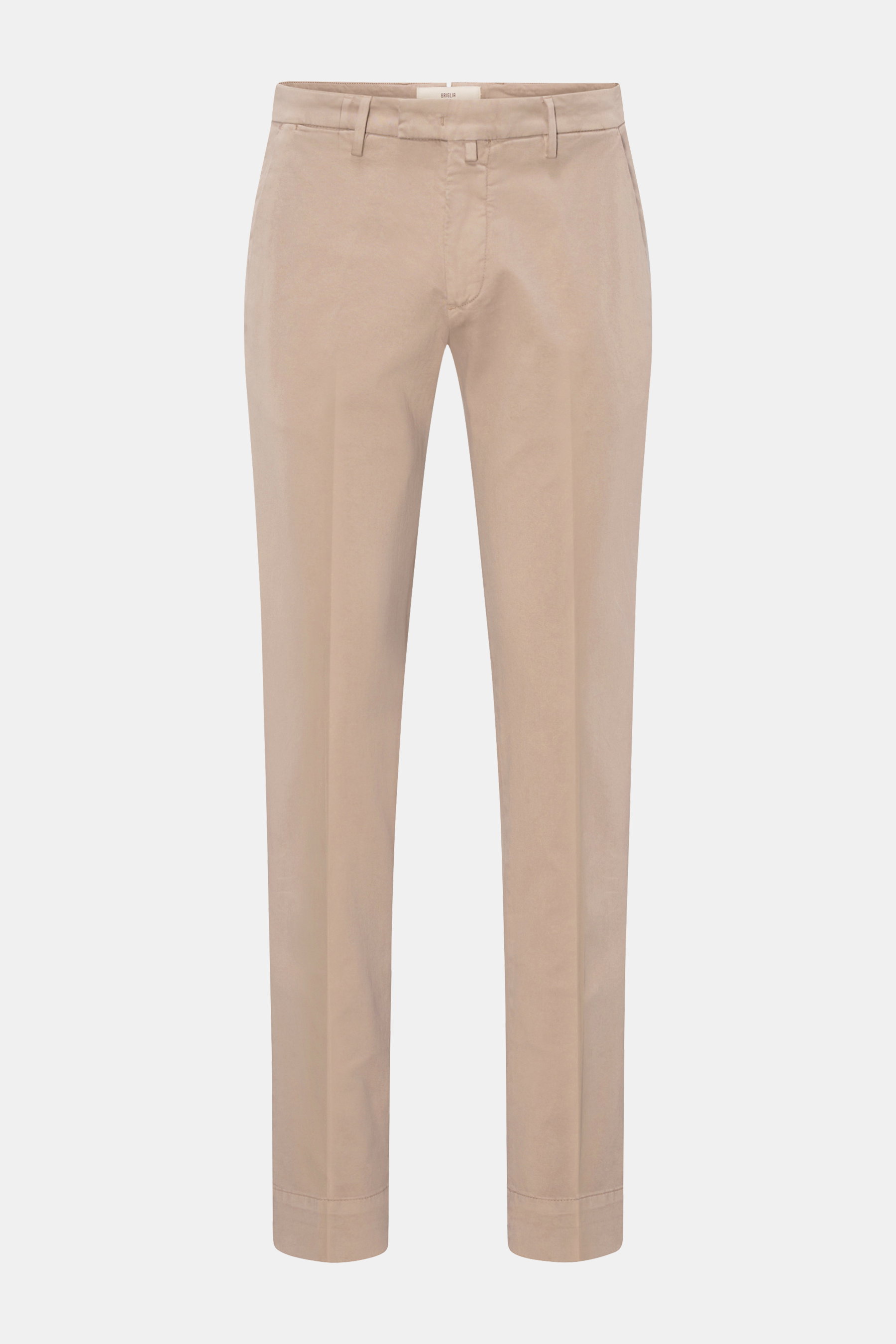 Frontansicht der Briglia 1949 Baumwollhose beige, Slim Fit, schmal zulaufend, elastische Baumwolle mit Reißverschluss, Bundknopf, französischen und drei Gesäßtaschen.