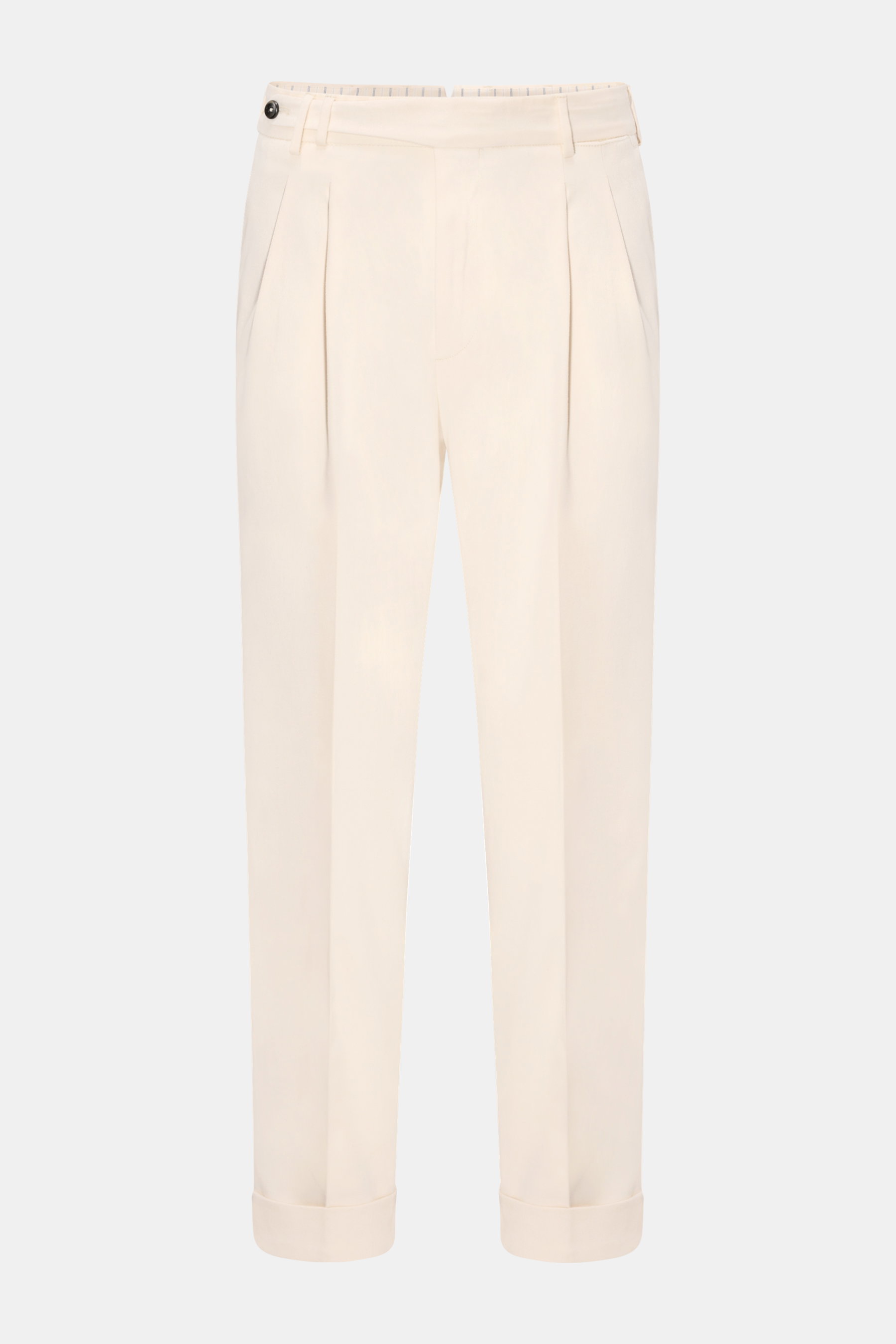 PT Torino Chino 'Carrot Fit' creme, vorne fotografiert, kurze Hose mit Bundfalten, verlängertem Knopfriegel, Reißverschluss, Uhrentasche, Saumaufschlag.