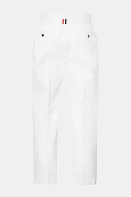 Thom Browne Chino weiß, Rückansicht, knöchellang, Tapered Fit, reine Baumwolle Twill, französische Taschen, Bundhaken, Reißverschluss.