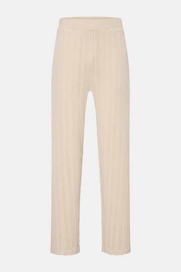 Soft Goat Strick-Jogpants creme, frontale Nahaufnahme, nachhaltiger Mix aus Baumwolle und Cashmere, Zick-Zack-Struktur, Regular Fit mit breitem Bund.