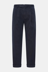 Santaniello Chino 'Arsenio' navy frontale Ansicht, softem Baumwoll-Twill, einfacher Bundfalte, tapered Fit, knöchellang, mit Reißverschluss und Bundknöpfen.