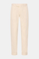 Santaniello Chino 'Camerota' creme, frontale Ansicht, softem Baumwoll-Twill, elastisch, Bundfalte, französische Taschen, geknöpfte Gesäßtaschen, knöchellang.