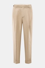 PT Torino Hose 'Carrot Fit' beige, frontale Ansicht, kurzer Tapered-Schnitt, Schurwoll-Leinen-Mix, hohe Bundhöhe, doppelte Bundfalte, fixierter Saumaufschlag.