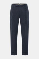 PT Torino Chino 'Rebel Fit' dark navy, frontal fotografiert, aus reiner Baumwolle, knöchellang, Tapered Fit mit Bundhaken, Taschen und Saumaufschlag.