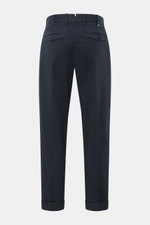 PT Torino Chino 'Rebel Fit' dark navy, Rückansicht, knöchellang, aus reiner Baumwolle, Tapered Fit, mit französischen Taschen und fixiertem Saumaufschlag.