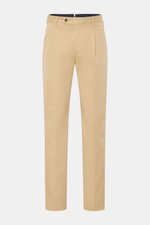 PT Torino Chino 'Union Fit' beige aus Baumwolltwill mit leichtem Stretch, Bundfalte, französischen Taschen, Uhrentasche, schmal zulaufend, frontale Ansicht.