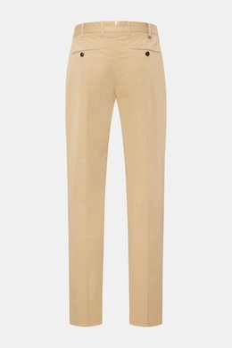 PT Torino Chino 'Union Fit' beige aus feinem Baumwolltwill mit leichtem Stretch, Bundfalte, französischen Taschen, Rückansicht.