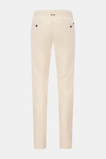 Rear view of Mason's Jogger pants 'New York' sand in slim fit, tapered cut, with elastic waistband, drawstring, zip fly, and buttoned back pockets.

<p>Comfort and style: The jogger pants 'New York' made of lyocell and cotton in stretchy fabric with a com
