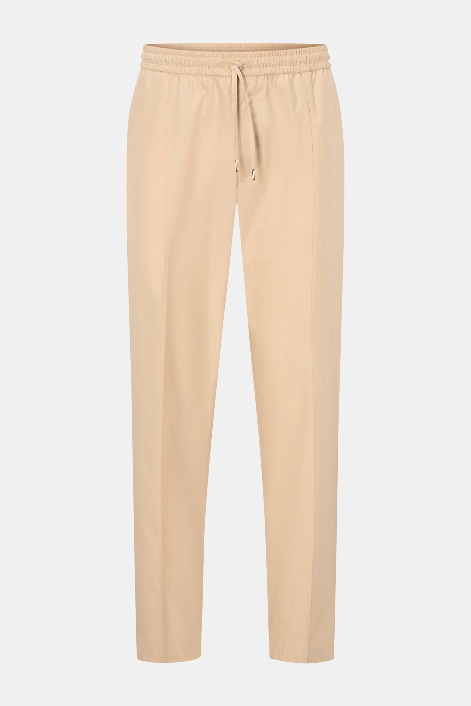 Briglia 1949 Jogpants 'Wimbledon' sand, frontale Nahaufnahme, lockerer Tapered Fit, elastische Baumwolle, hoher Bund mit Tunnelzug, französische Taschen.