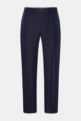 Front view of Berwich Linen trousers 'Chiaia' navy in pure linen with herringbone texture, tapered fit, French and jetted pockets, ankle length.

Description: <p>The trousers 'Chiaia' in pure linen by BERWICH promise summery lightness – the material’s cla