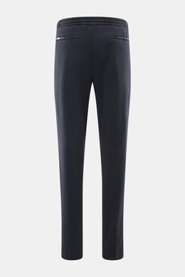 Marco Pescarolo Jogpants 'Caracciolo' graublau, Rückansicht, softes Lyocell-Baumwoll-Twill, elastischer Bund, Tunnelzug, Zipper-Taschen, schmal zulaufend.