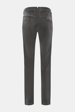 Rear view of Jacob Cohen Corduroy Pants 'Bobby' dark grey showcasing back pockets with buttons and soft cotton blend fabric.

<p>Precise Italian craftsmanship - this is what the label JACOB COHEN stands for, creating a bestseller for the contemporary men'