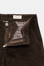 Close-up front view of the Jacob Cohen Corduroy Pants 'Bobby' Dark Brown showing the waistband, zipper, button, and inner lining with precise Italian craftsmanship.

Description: 
<p>Precise Italian craftsmanship - this is what the label JACOB COHEN stand