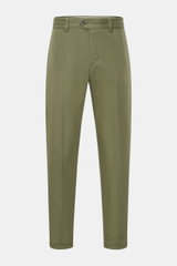 PT Torino Jogger pants 'The Rebel' green shown from the front on a white background. Cotton and linen blend with a soft feel, regular fit, very tapered and cropped cut, elasticated waistband, button fly, French pockets, back pockets with button flap, and 